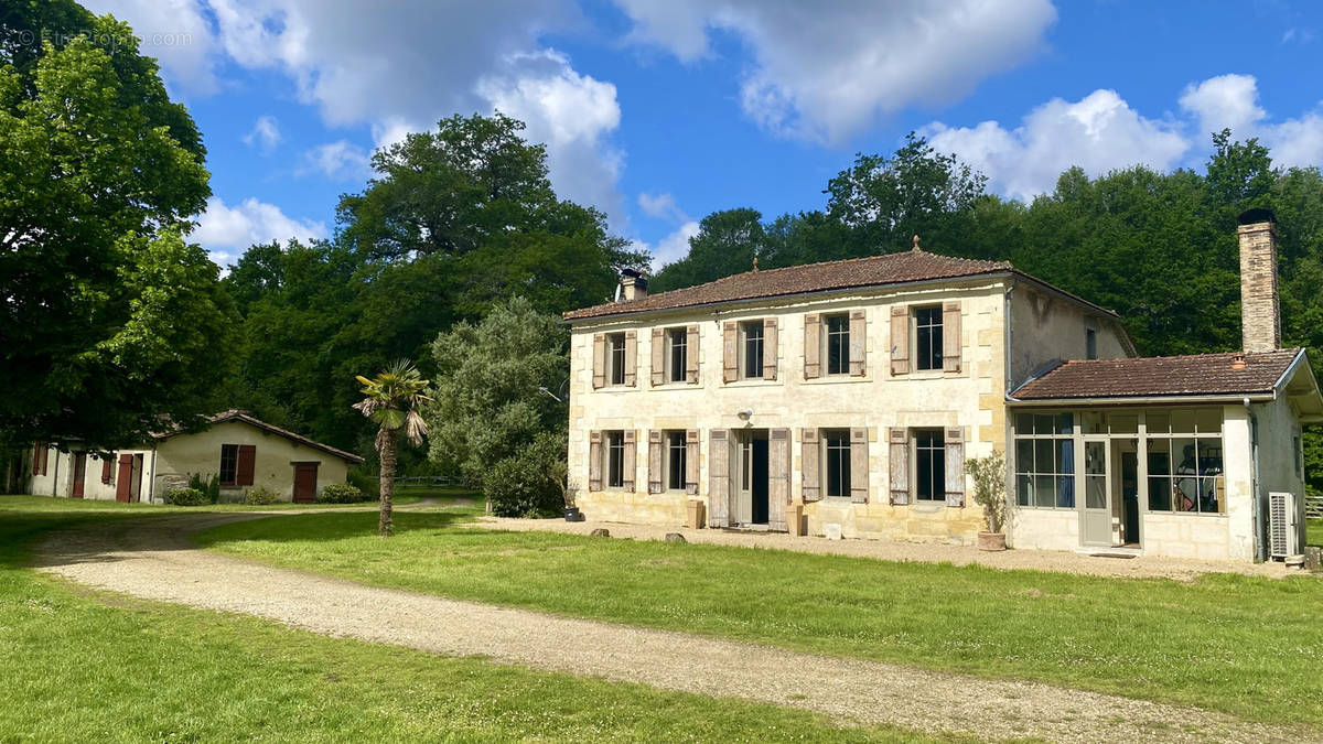 Maison à BELIN-BELIET