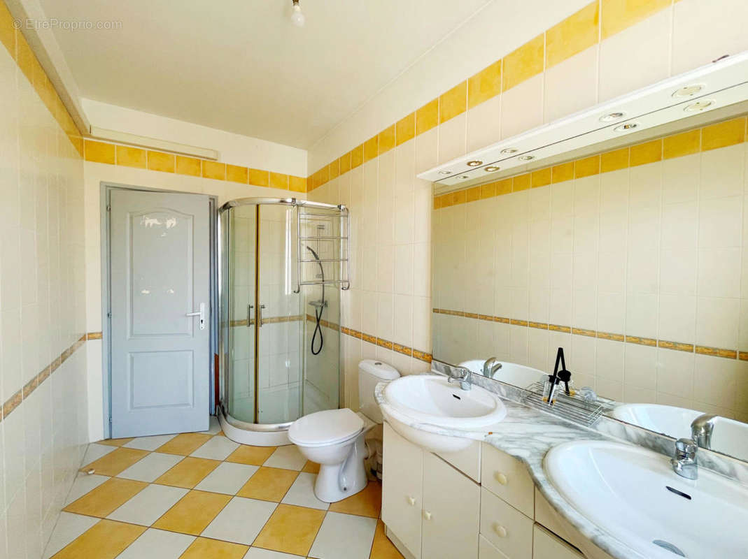 salle d&#039;eau shower room - Maison à FLEURANCE