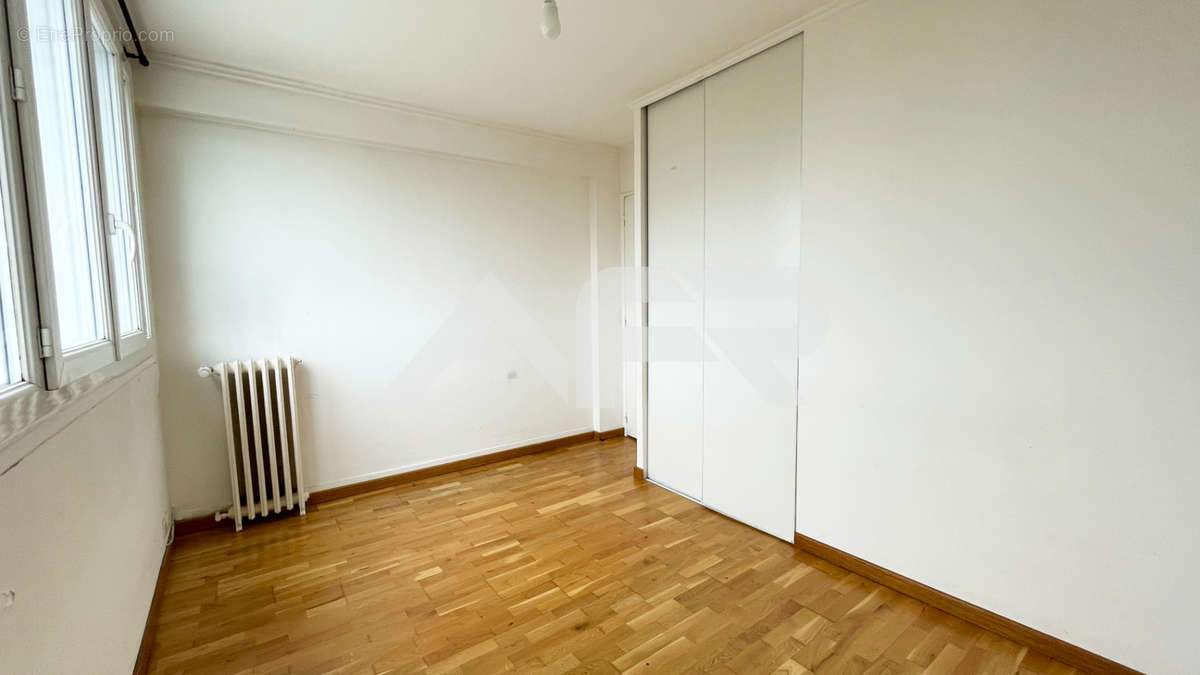 Appartement à NANTERRE