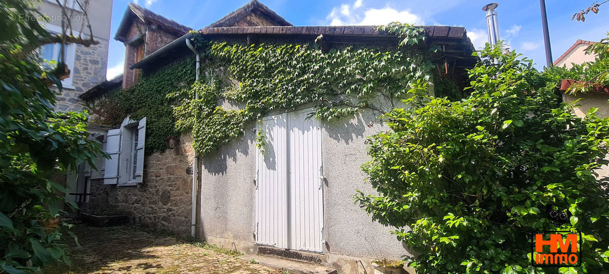 Maison à LA MEYZE