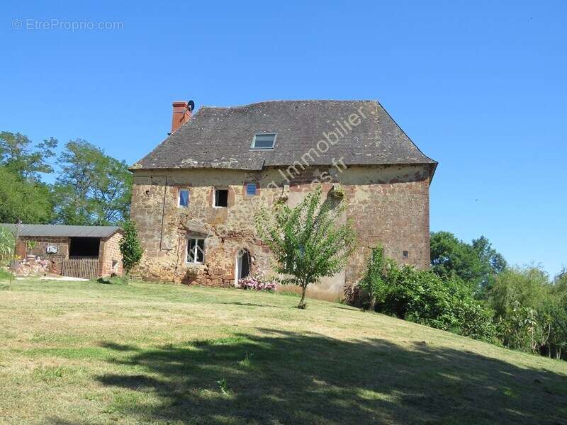 Maison à LOUIGNAC