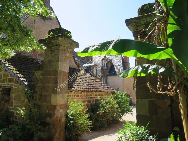 Maison à LOUIGNAC