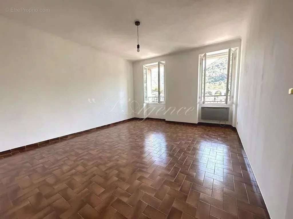 Appartement à L&#039;ESCARENE