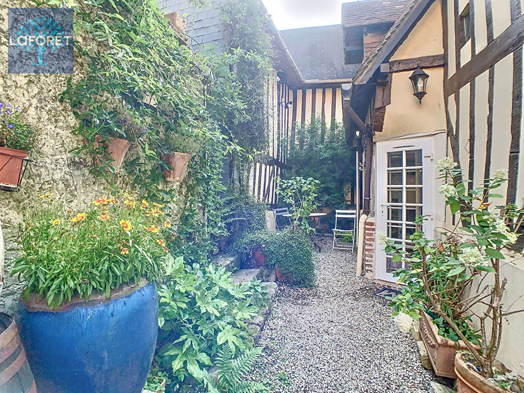 Maison à BERNAY