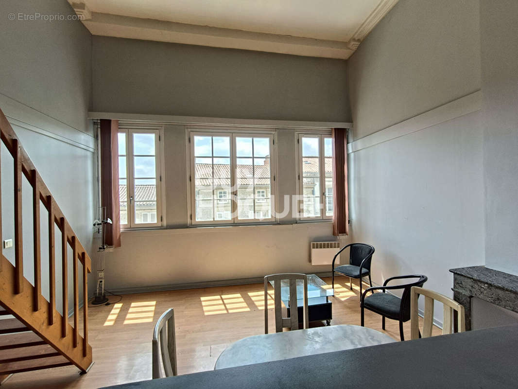 Appartement à FONTENAY-LE-COMTE