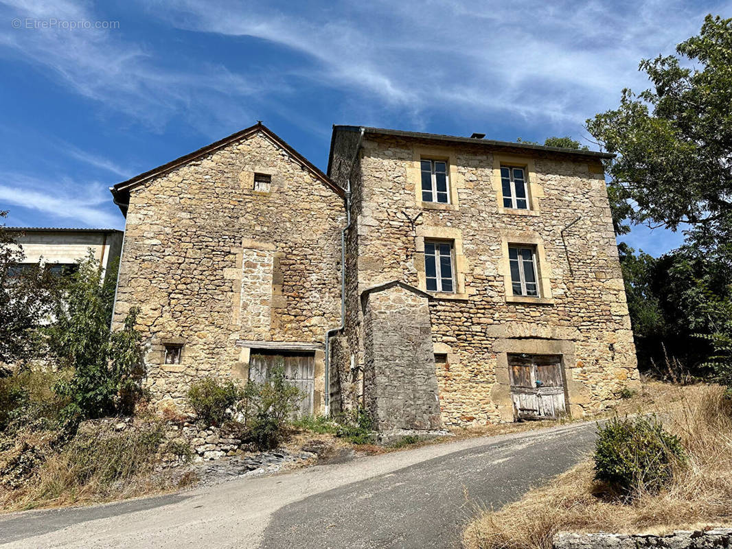 Maison à SEVERAC-LE-CHATEAU