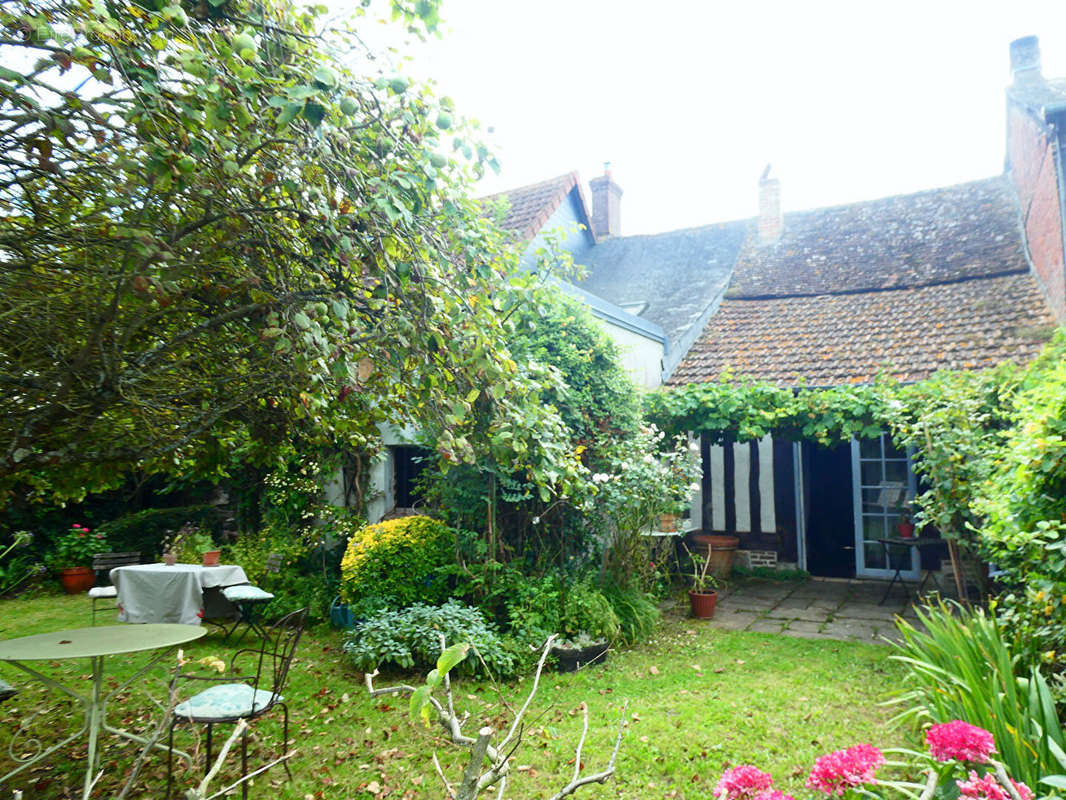 Maison à BEUVRON-EN-AUGE