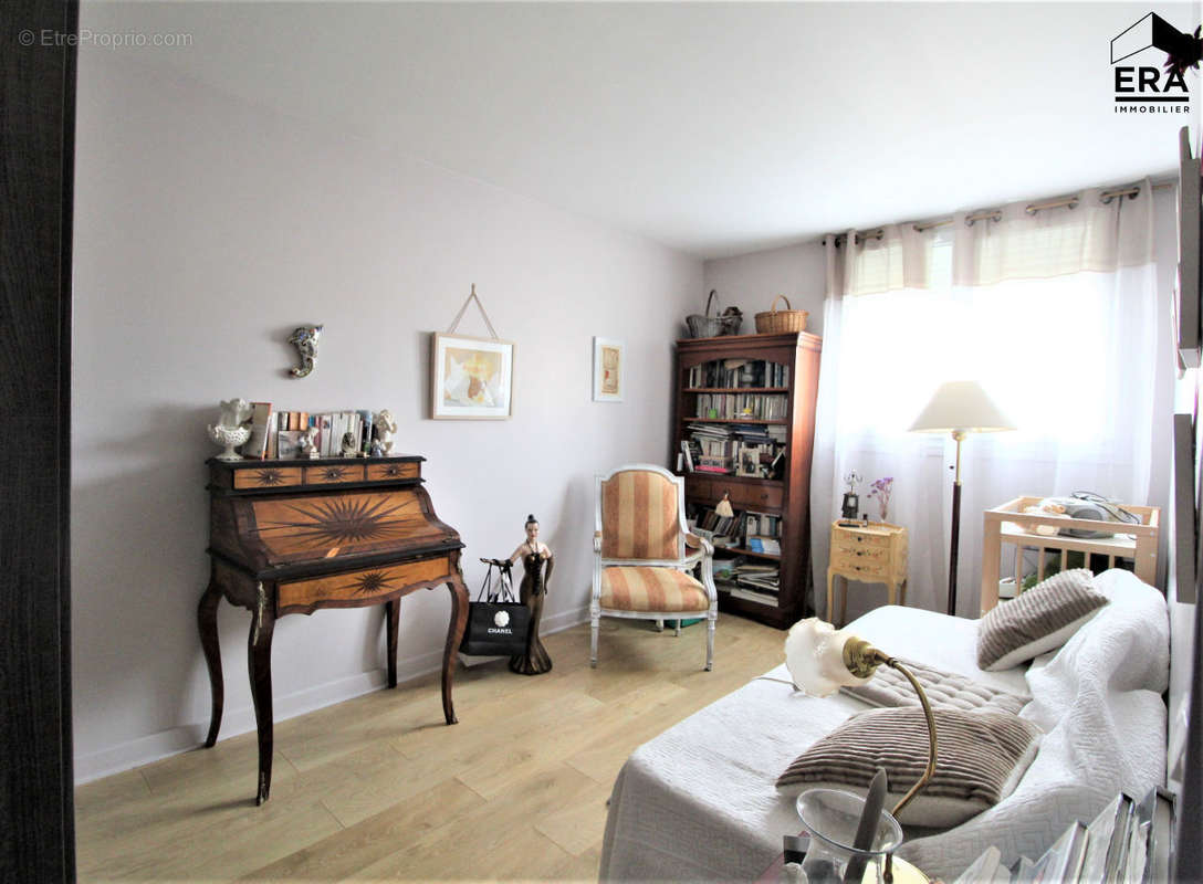 Appartement à CHILLY-MAZARIN