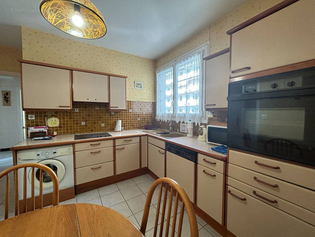 Appartement à LYON-8E