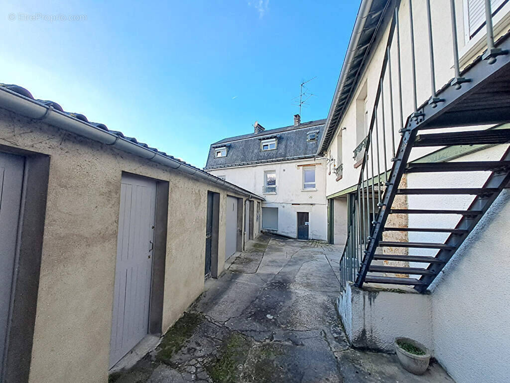 Appartement à SAINT-REMY-LES-CHEVREUSE