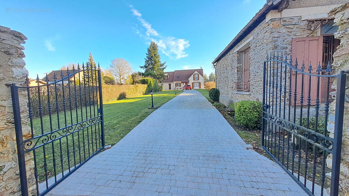 Maison à CERNAY-LA-VILLE