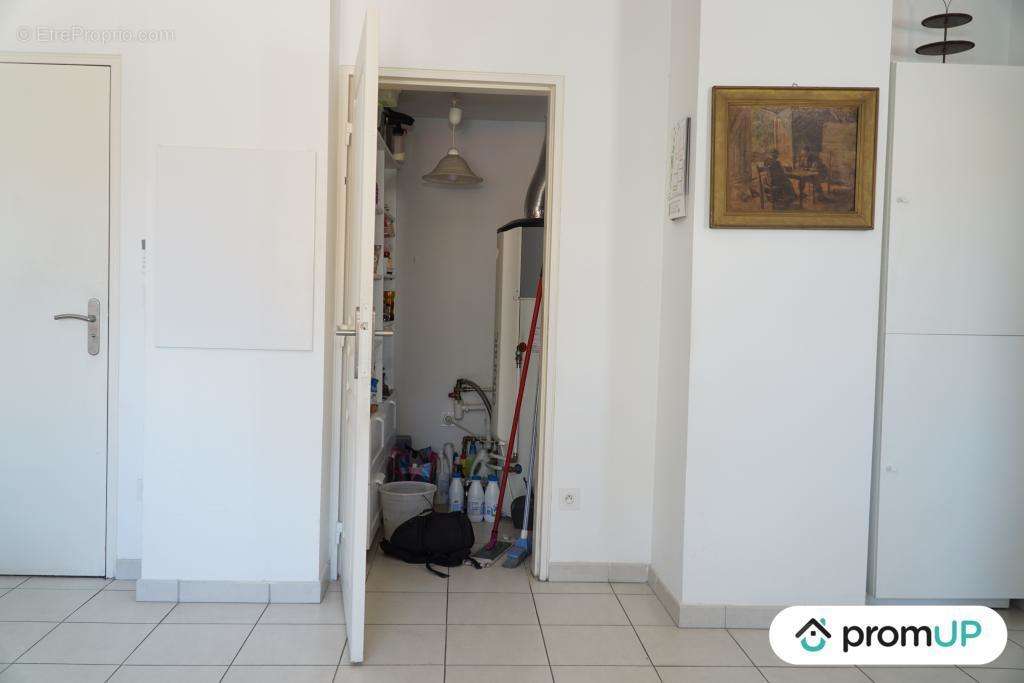 Appartement à MARSEILLE-16E