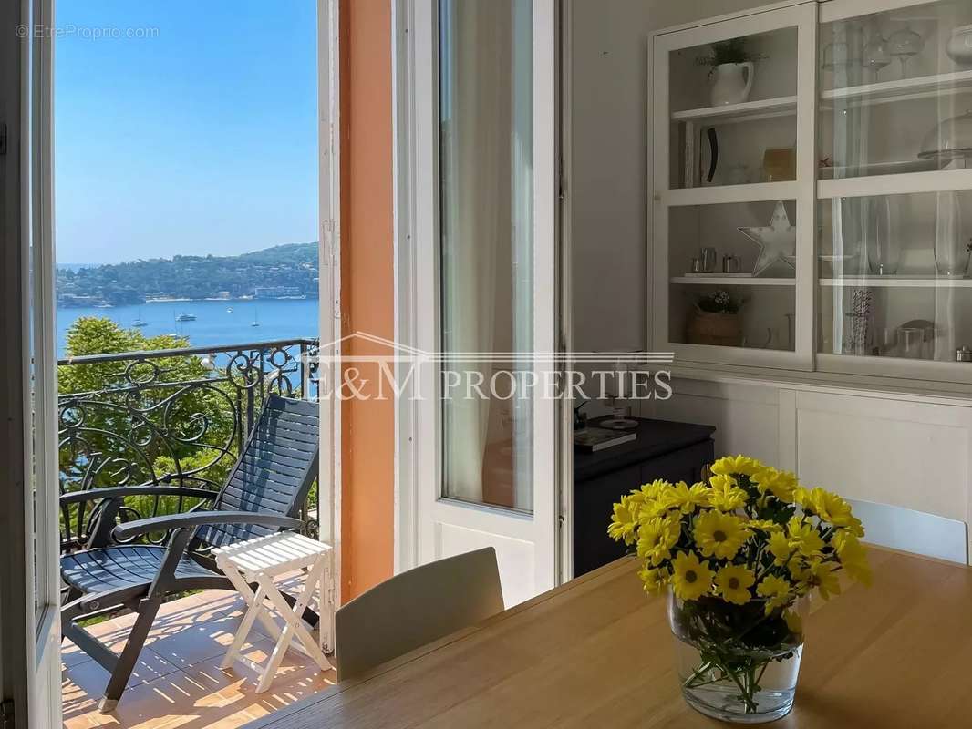 Appartement à VILLEFRANCHE-SUR-MER