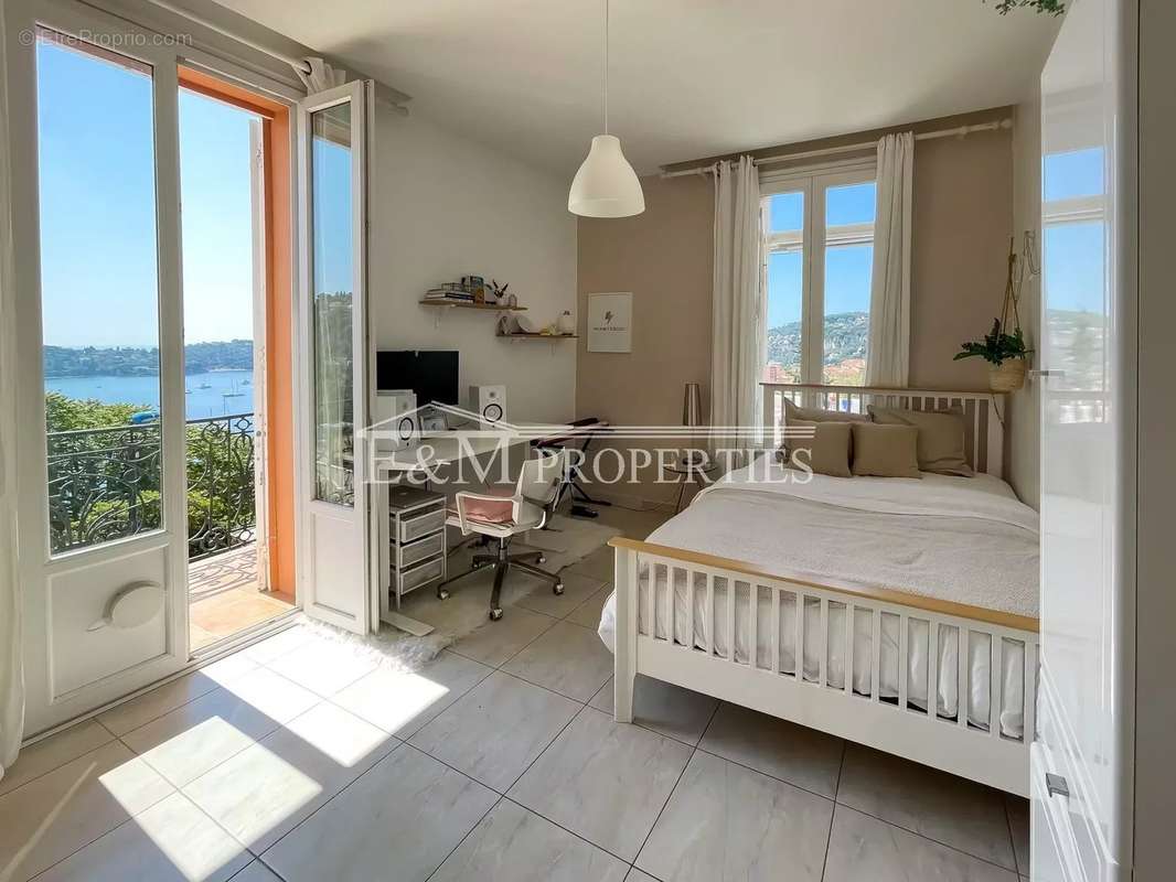 Appartement à VILLEFRANCHE-SUR-MER