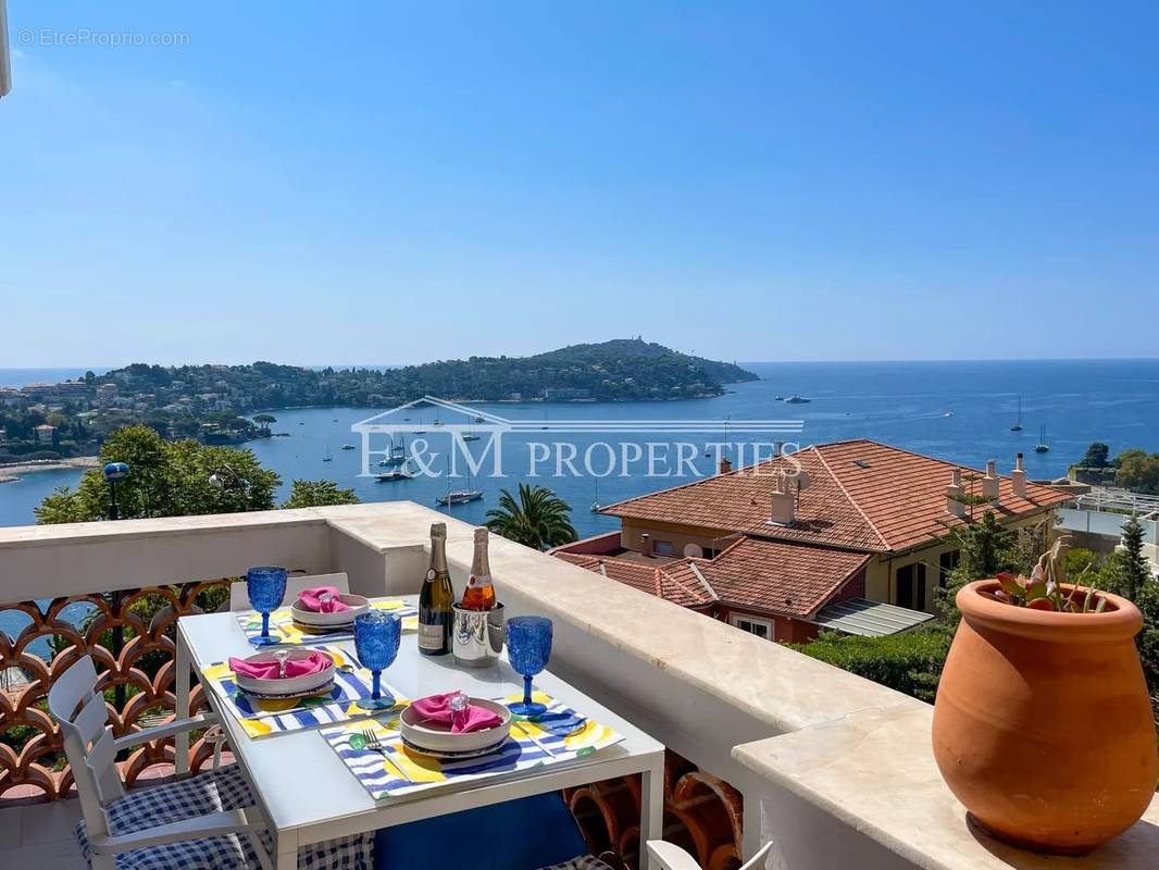 Appartement à VILLEFRANCHE-SUR-MER