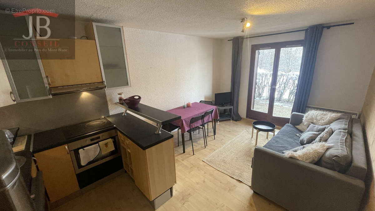 Appartement à DEMI-QUARTIER