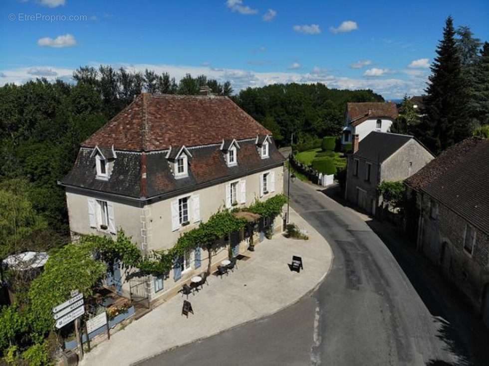 Maison à CARENNAC