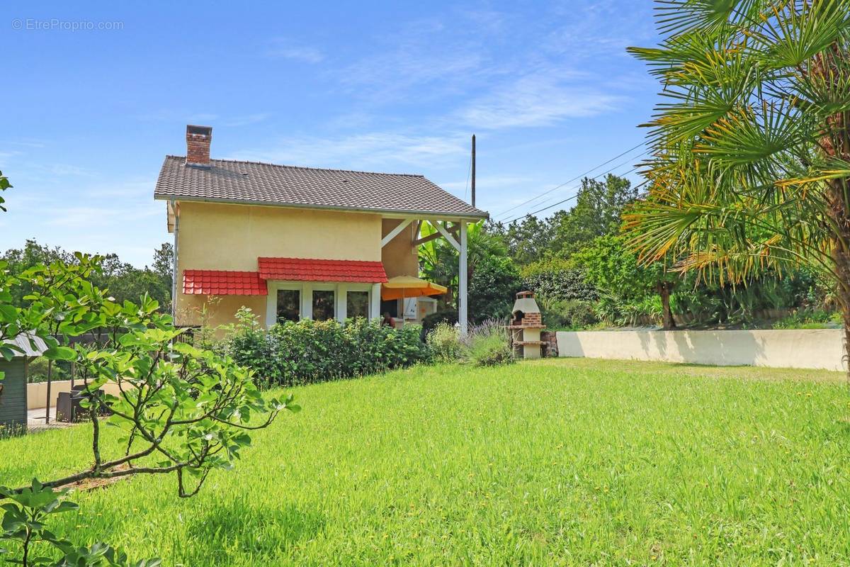 Maison à SAINT-HILAIRE-PEYROUX