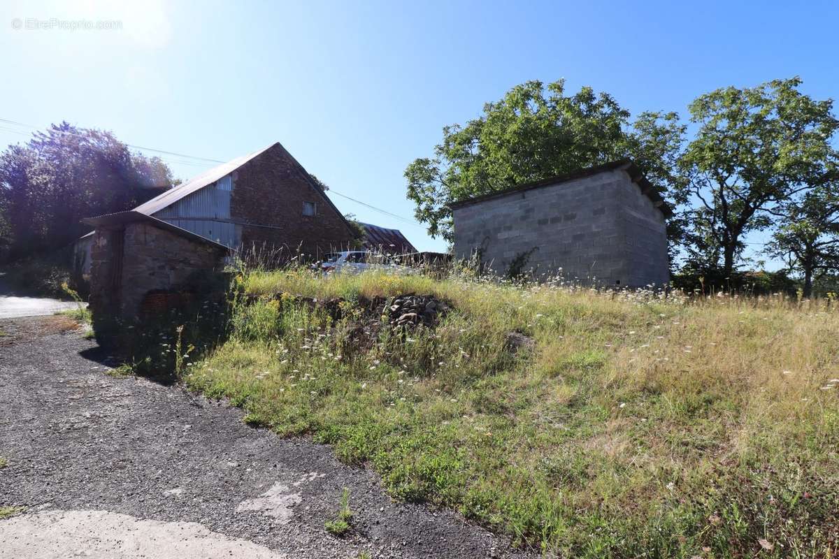 Appartement à CORREZE