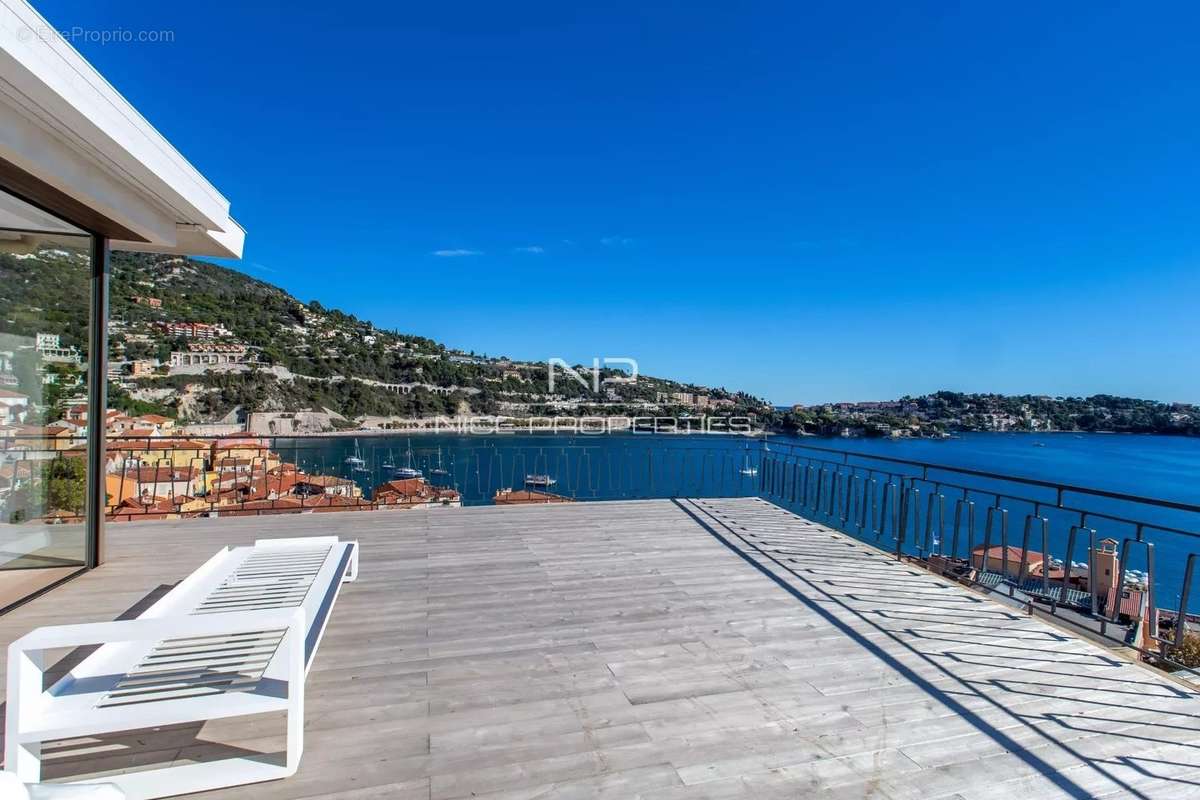 Appartement à VILLEFRANCHE-SUR-MER