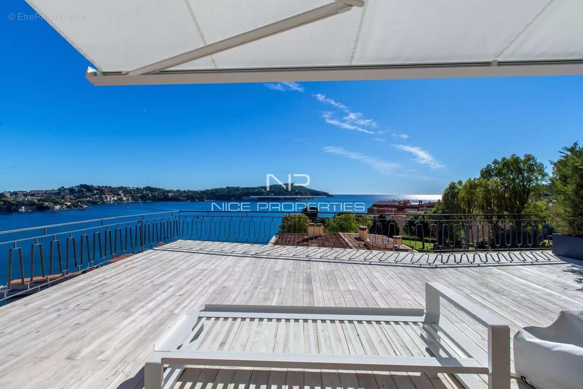 Appartement à VILLEFRANCHE-SUR-MER