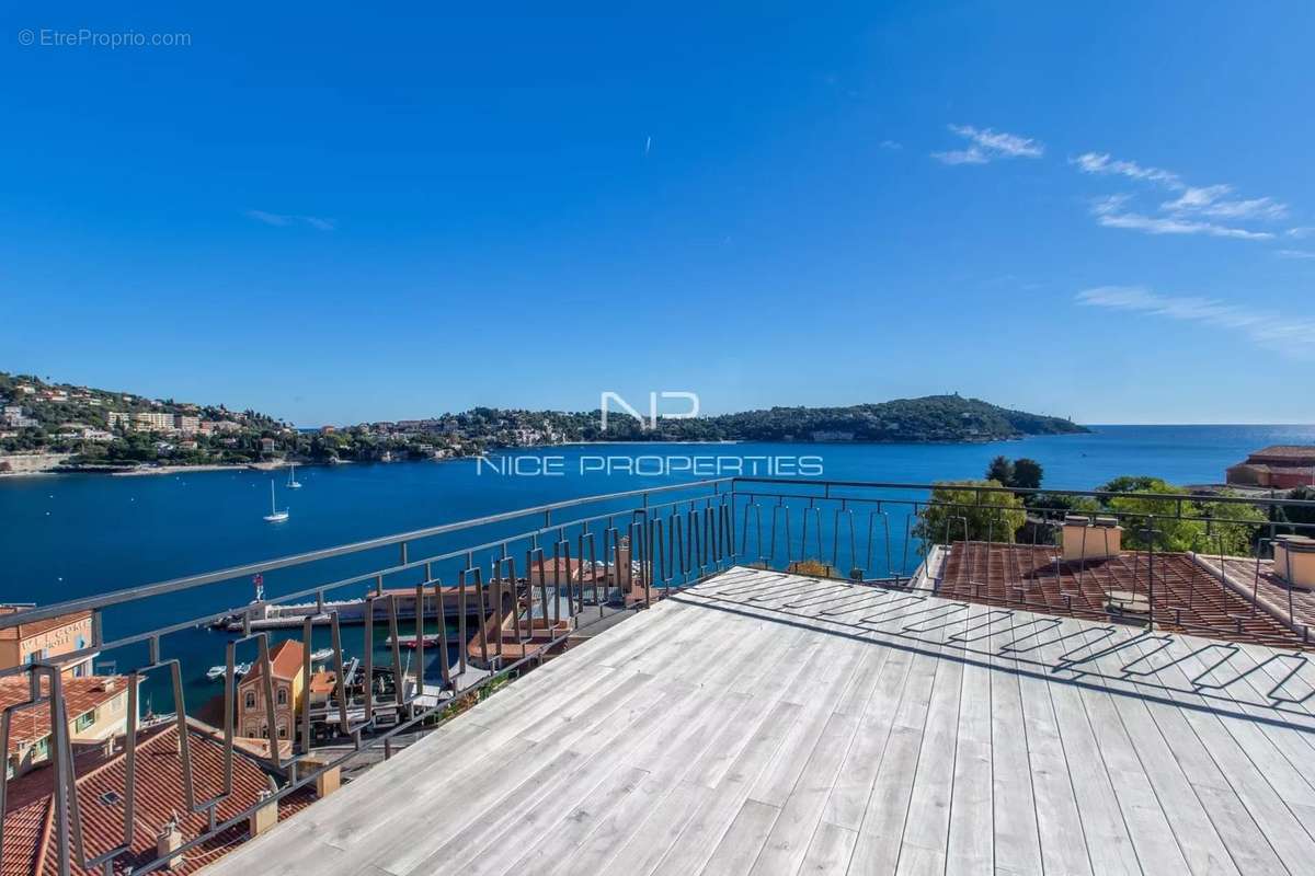 Appartement à VILLEFRANCHE-SUR-MER