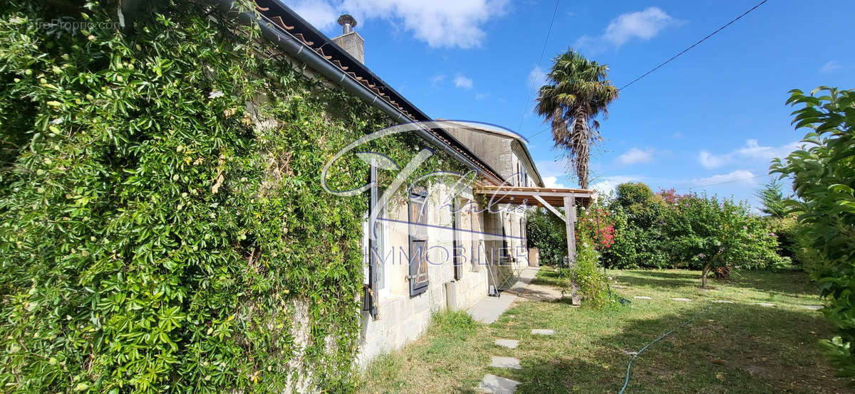 Maison à SAINT-ANDRE-DE-CUBZAC