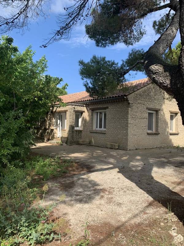 Maison à L&#039;ISLE-SUR-LA-SORGUE