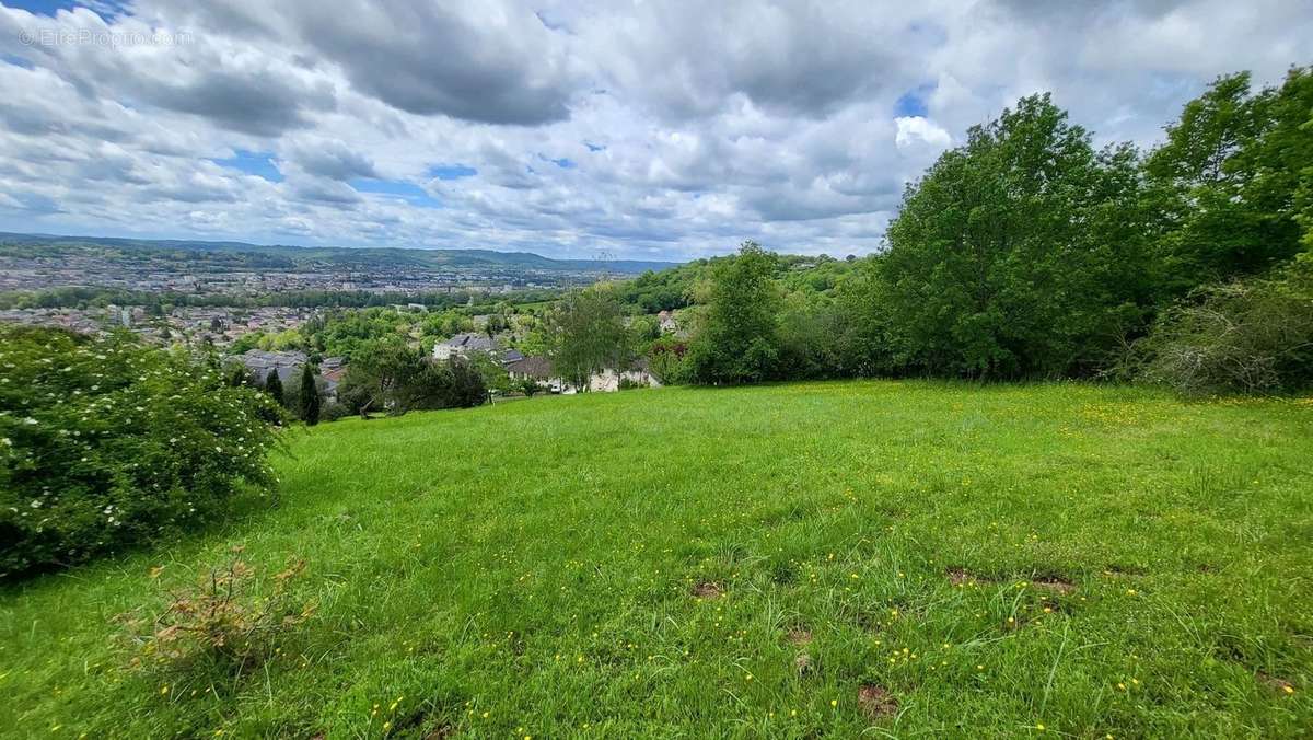 Terrain à BRIVE-LA-GAILLARDE