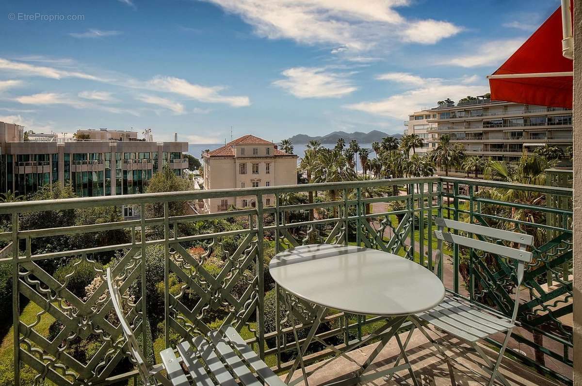 Appartement à CANNES