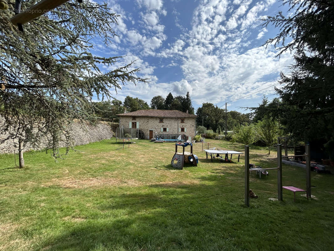 Maison à VERNEUIL-SUR-VIENNE