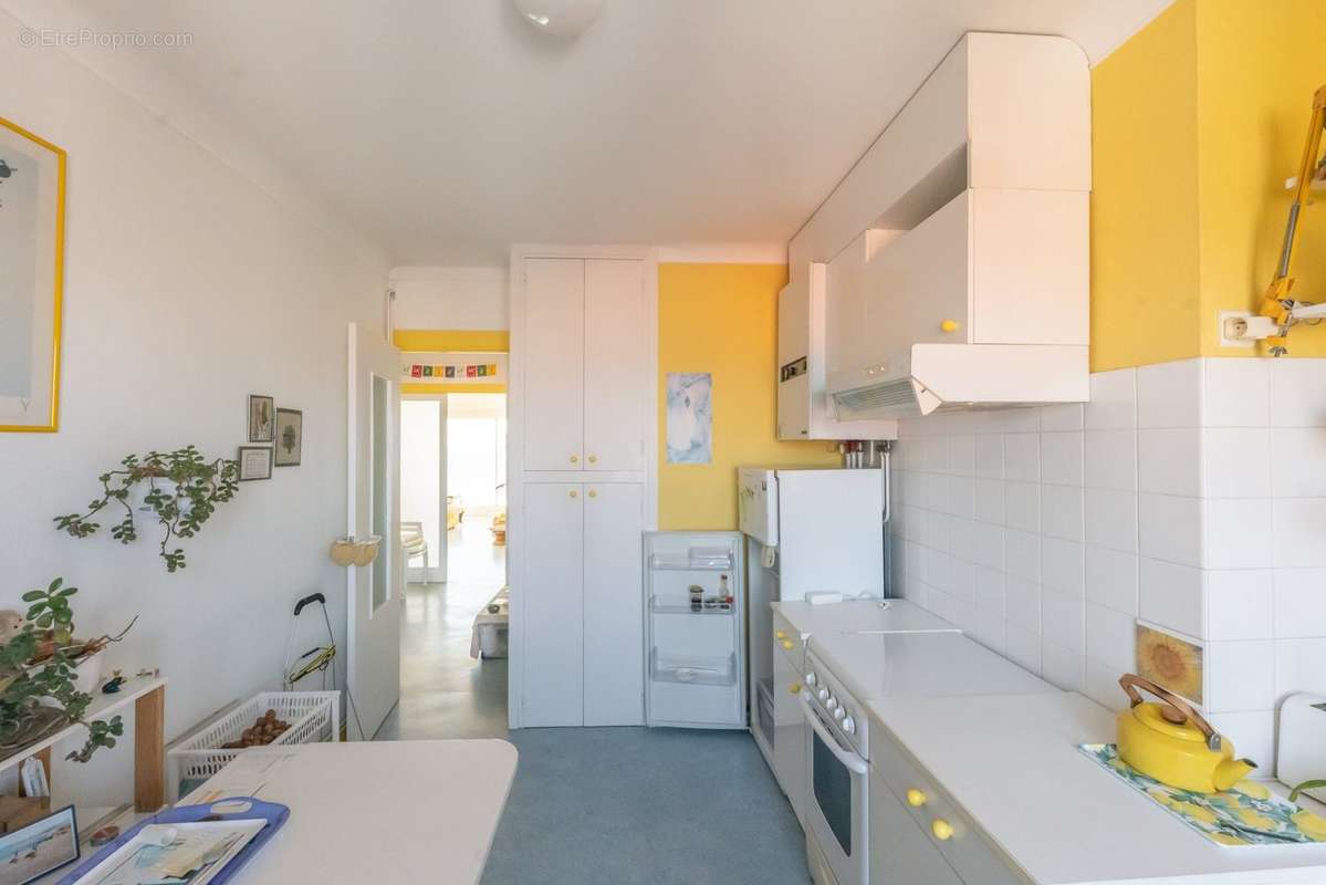 Cuisine  - Appartement à LES SABLES-D&#039;OLONNE