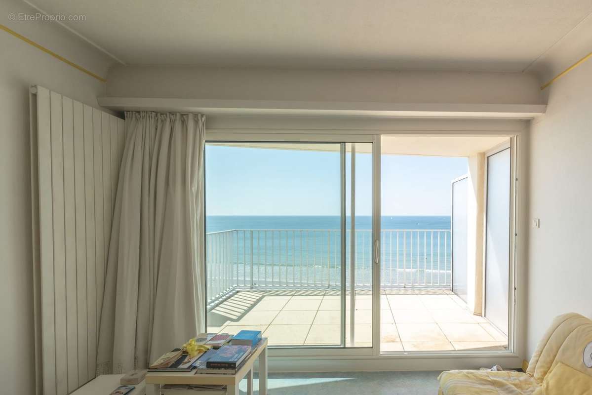 Salon / terrasse  - Appartement à LES SABLES-D&#039;OLONNE