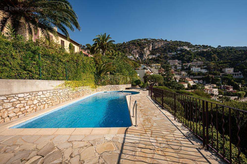 Appartement à VILLEFRANCHE-SUR-MER