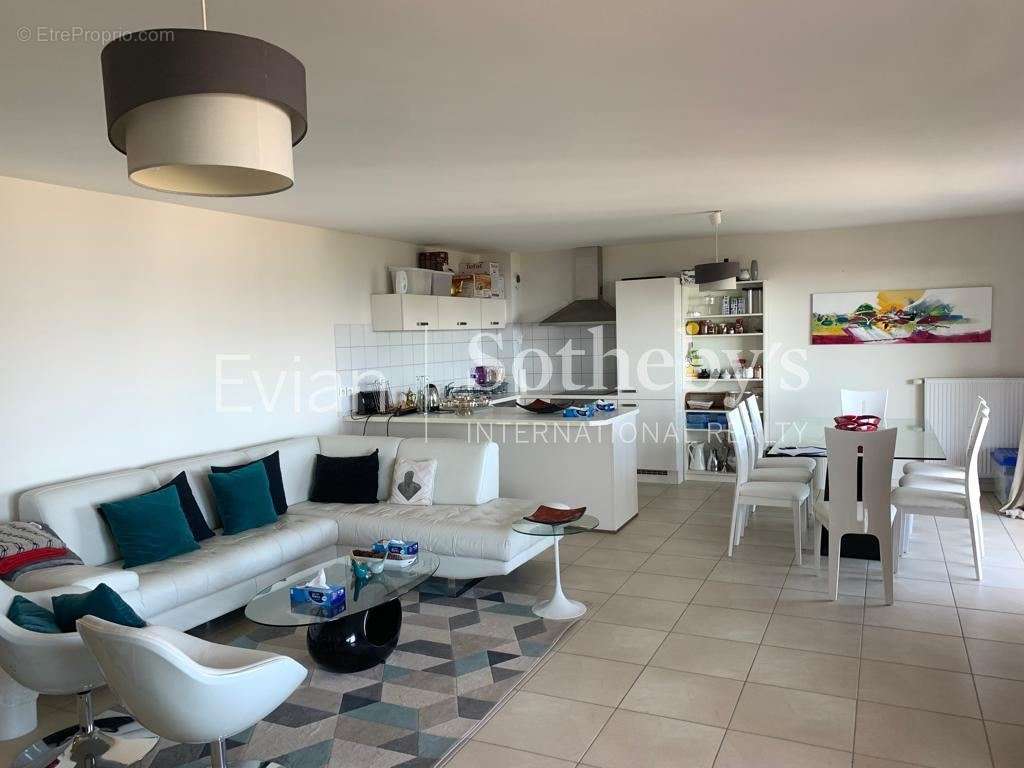 Appartement à EVIAN-LES-BAINS