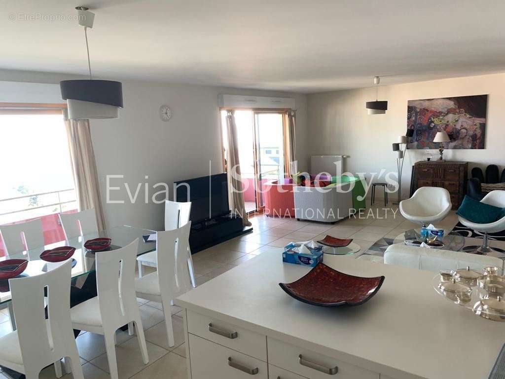 Appartement à EVIAN-LES-BAINS