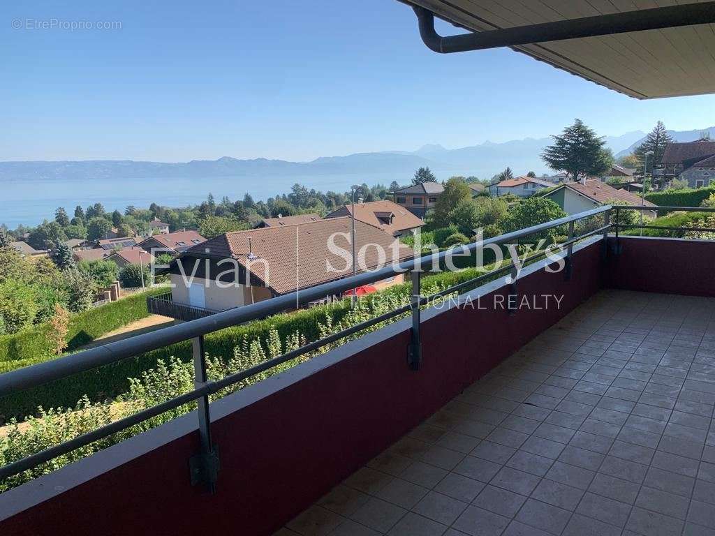 Appartement à EVIAN-LES-BAINS