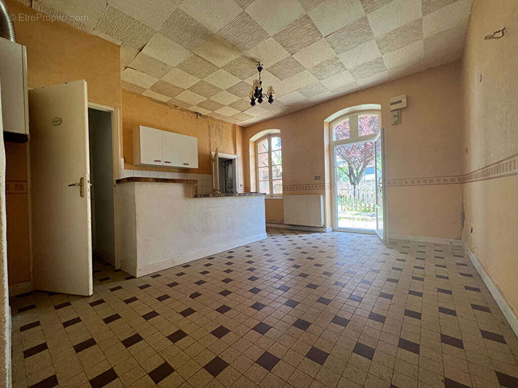 Appartement à DESERTINES