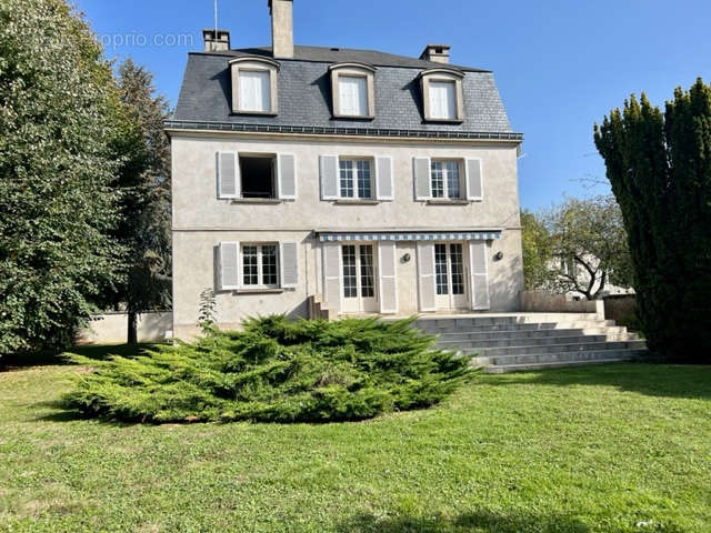 Maison à BRIE-COMTE-ROBERT