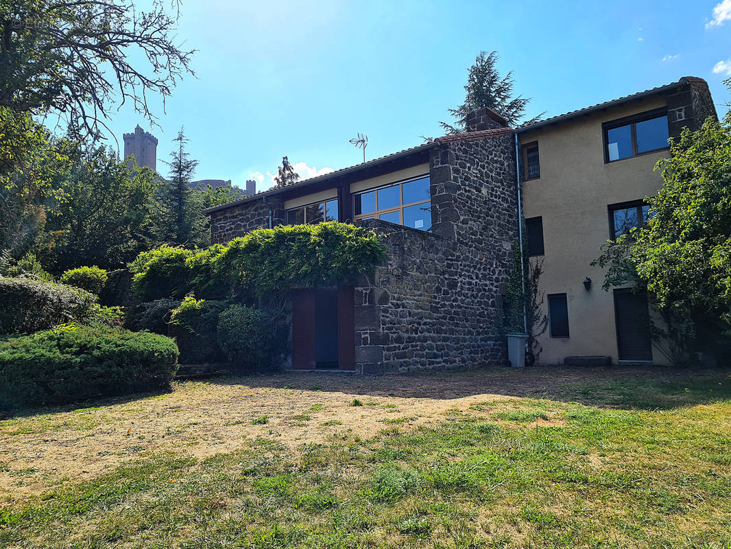 Maison à POLIGNAC