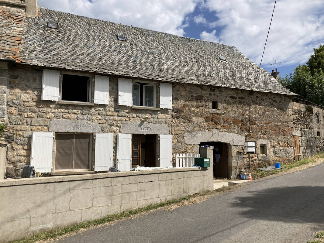 Maison à SAINT-URCIZE