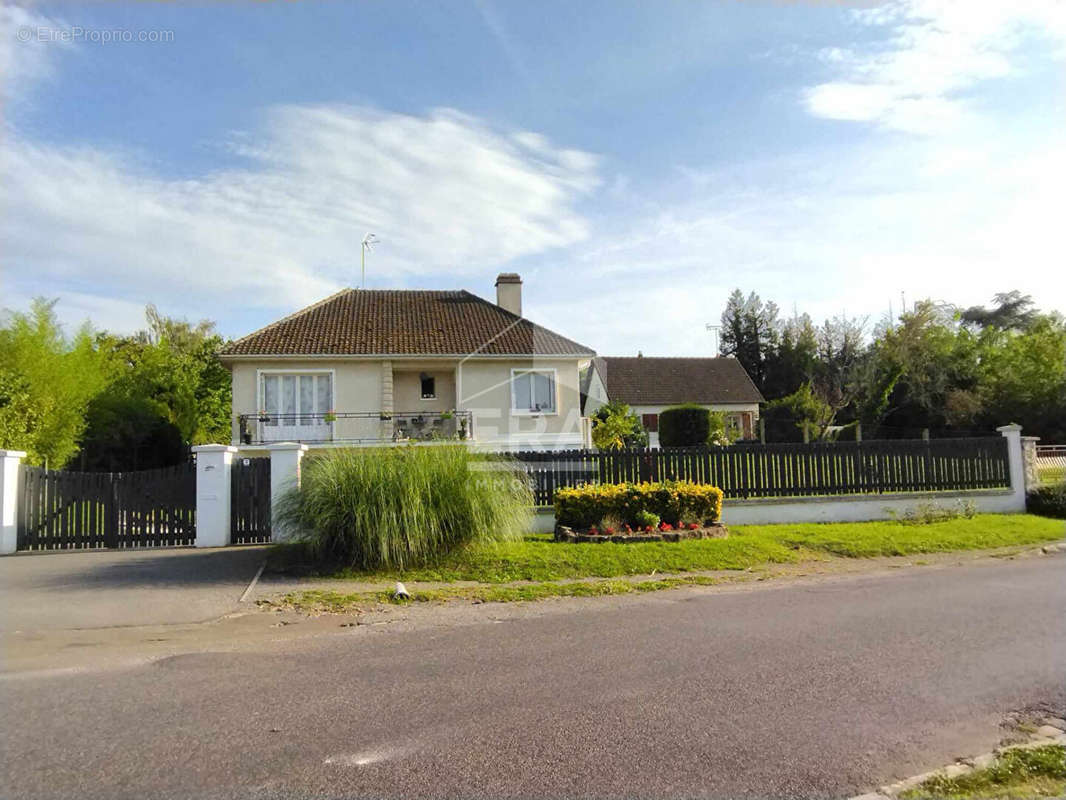 Maison à BLERANCOURT