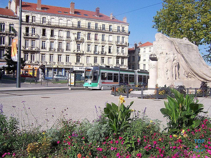 Appartement à SAINT-ETIENNE