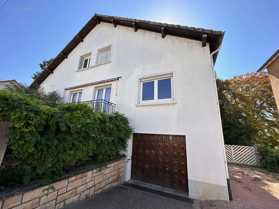 Maison à VARENNES-SUR-ALLIER