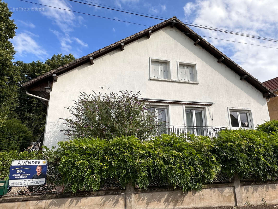 Maison à VARENNES-SUR-ALLIER