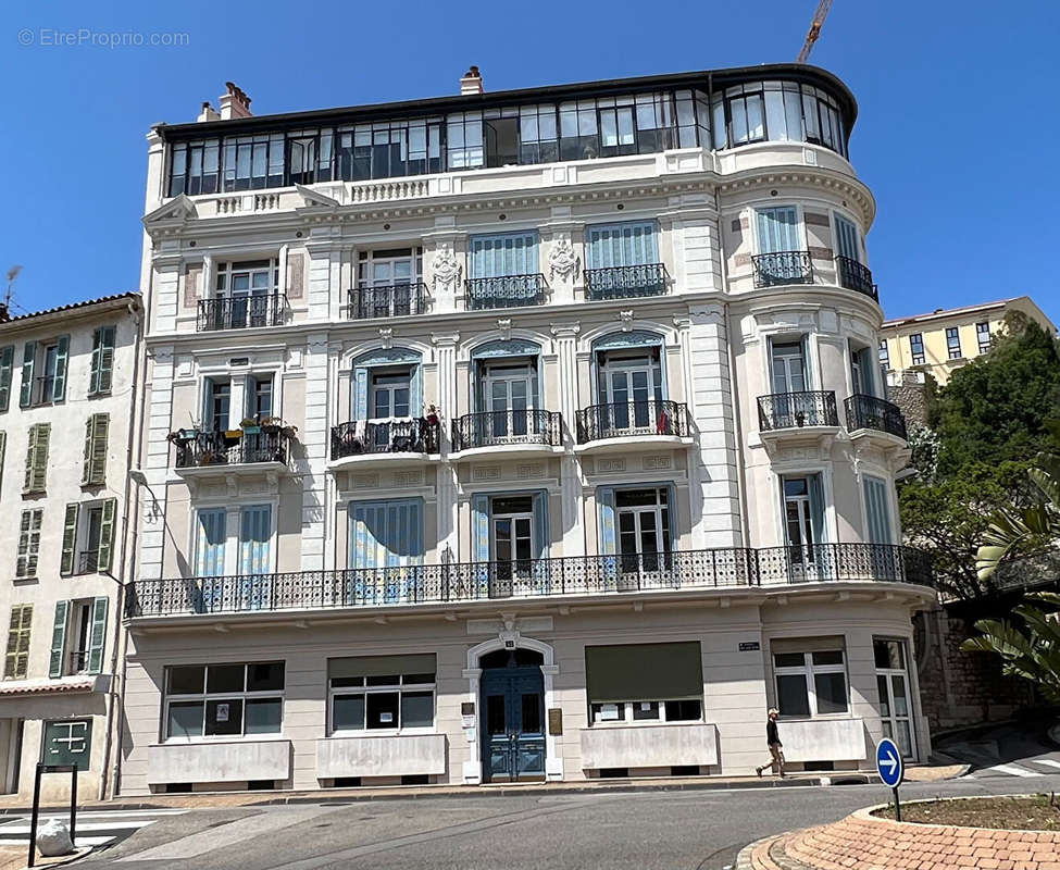 Appartement à HYERES