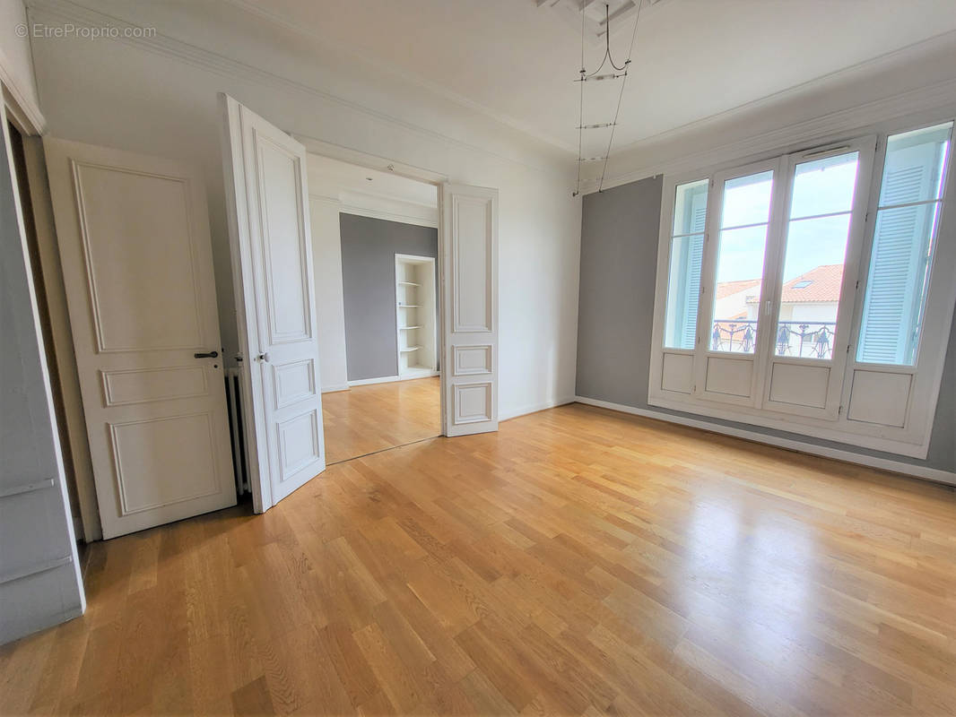 Appartement à HYERES