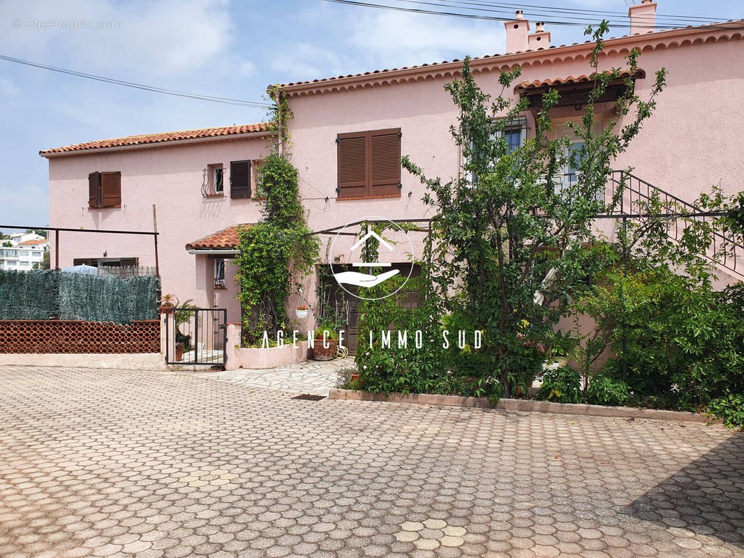 Maison à CAGNES-SUR-MER