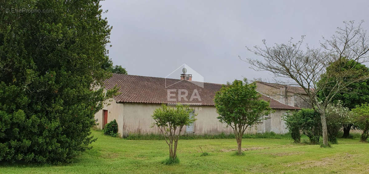 Maison à MONTPON-MENESTEROL