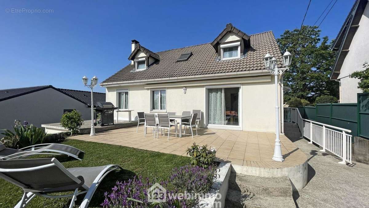 Au calme, située en fond d&#039;impasse, cette maison indépendante? - Maison à VILLECRESNES